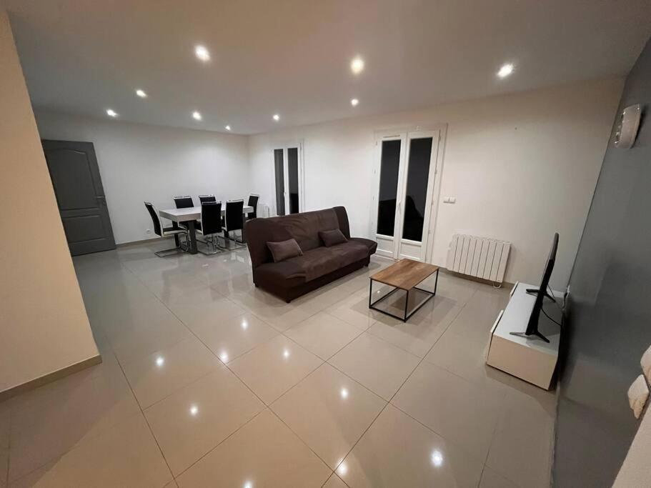 Maison Dans Residence Pavillonnaire Paisible Cannes-Écluse Exteriör bild